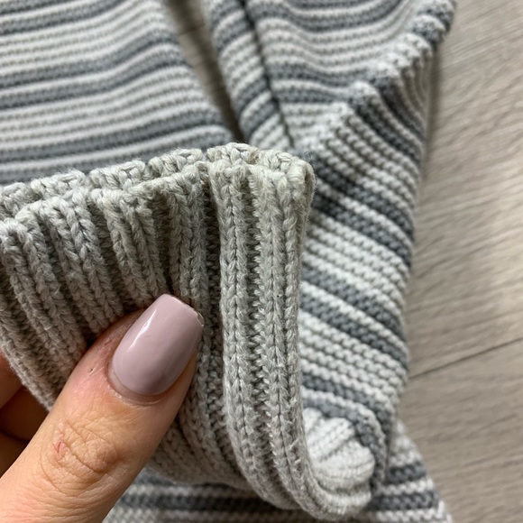Banana Republic Grey Striped Long Thick Knit Cardigan - Picture 7 of 10